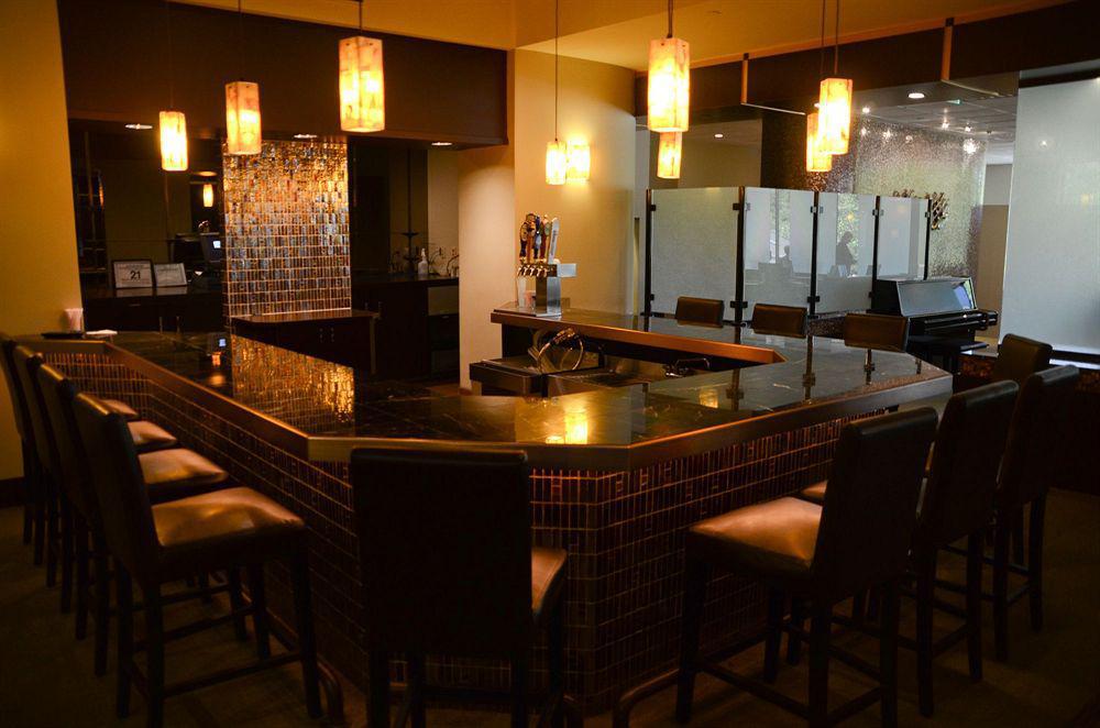 宾厄姆顿希尔顿逸林酒店 外观 照片