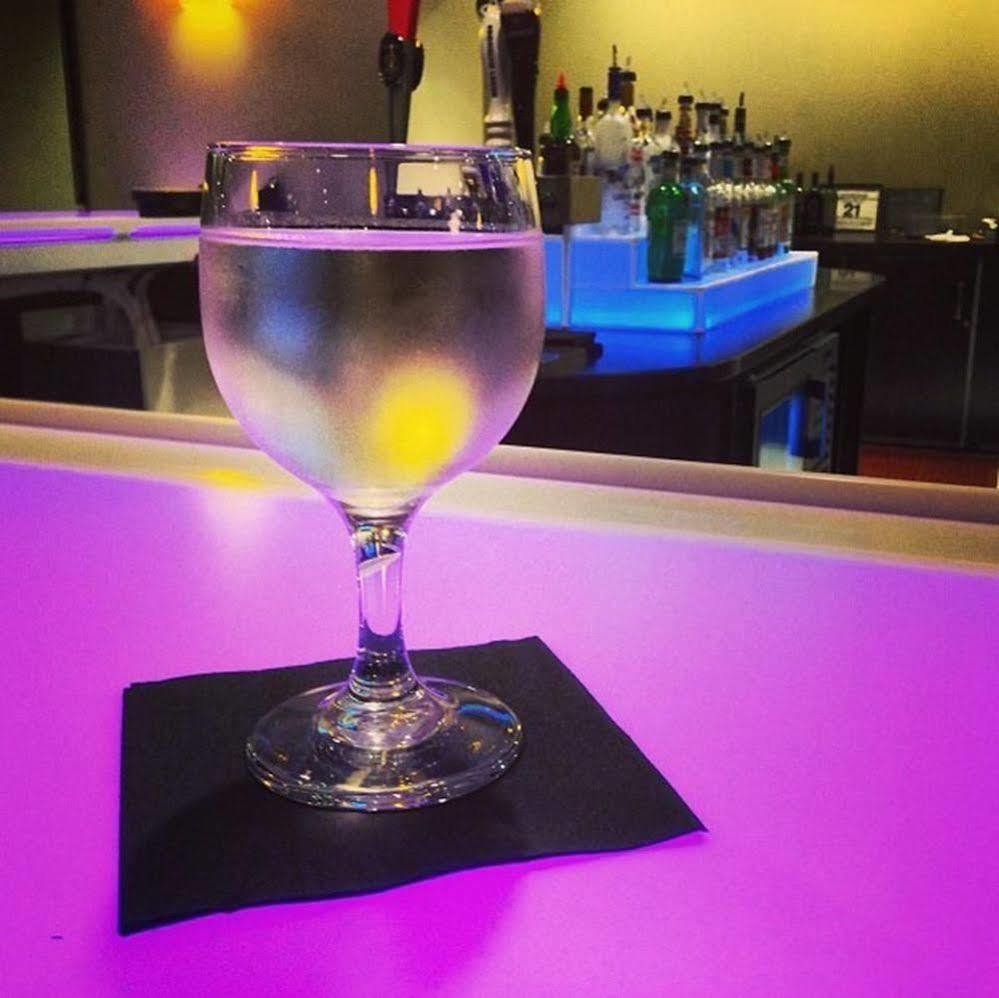 宾厄姆顿希尔顿逸林酒店 外观 照片